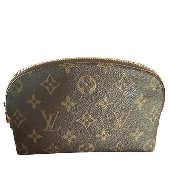 Authentic LV makeup case/ Lv clutch/ Lv carry bag GUC - Picture 2 of 9